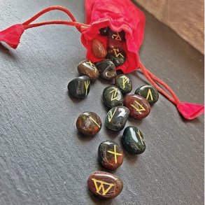 Bloodstone Rune Set (Heliotrope)