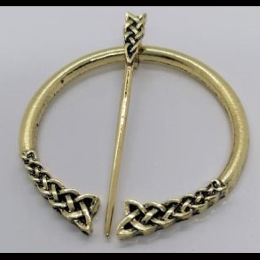 Celtic garment clasp