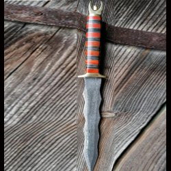 Damascus dagger with wave blade