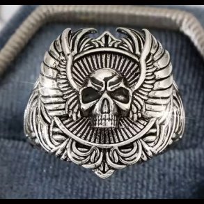 Gothic Skull And Wings Ring