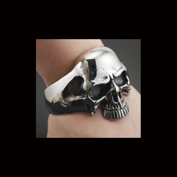 Heavy Skull Bracelet