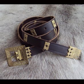 Leather Viking Belt With Quatrefoils