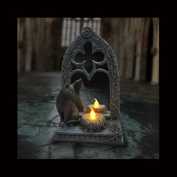 Magic Mirror Cat Figurine 21cm