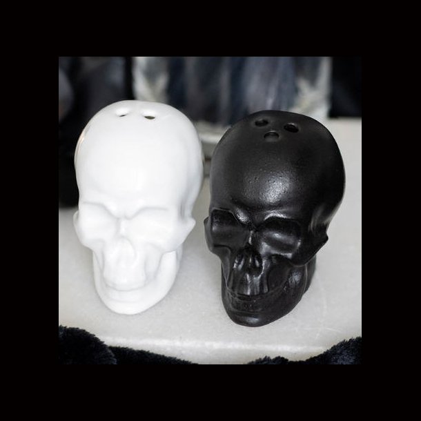 Skull Salt and Pepper Shakers