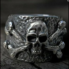 Skull and Crossbones Ring