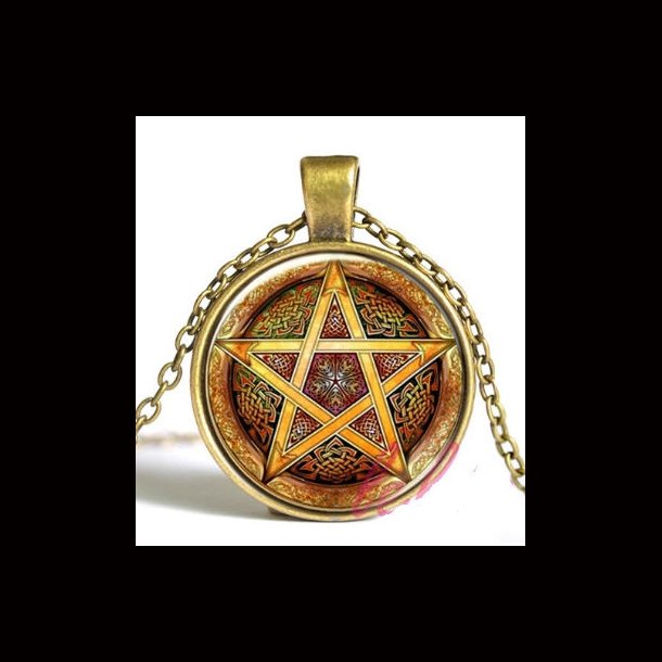 Pentagram Necklace Bronze